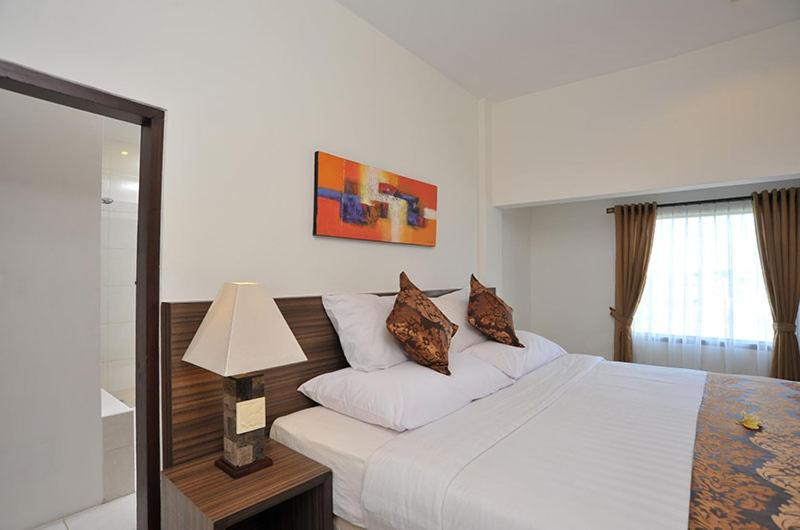 Ganga Hotel & Apartment Denpasar Exteriör bild