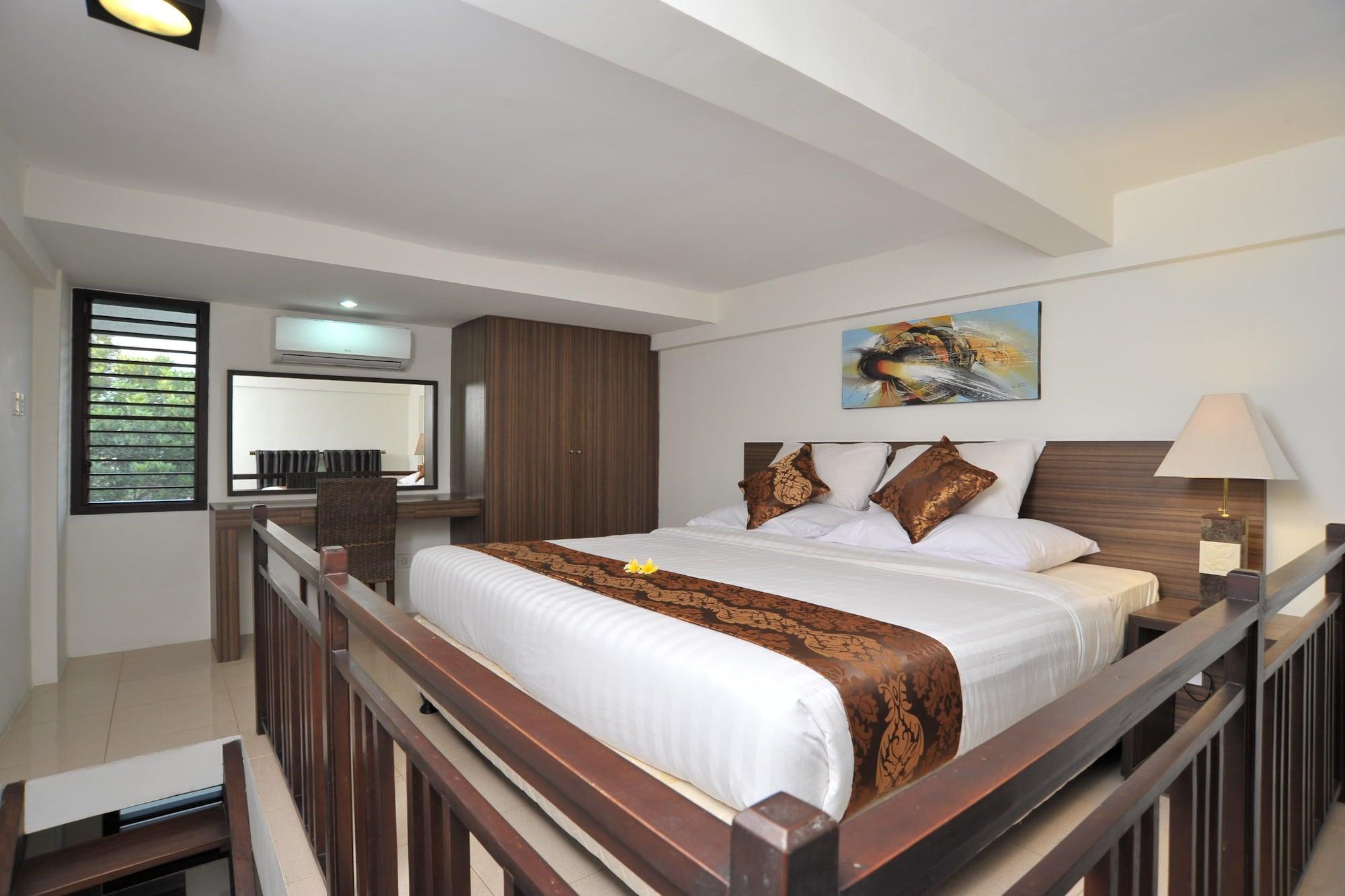Ganga Hotel & Apartment Denpasar Exteriör bild