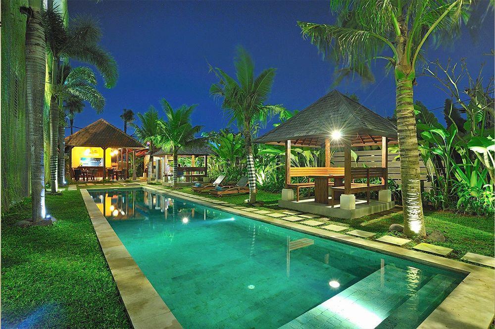 Ganga Hotel & Apartment Denpasar Exteriör bild