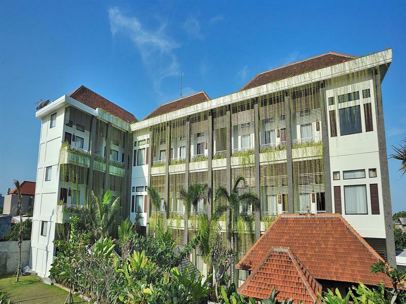 Ganga Hotel & Apartment Denpasar Exteriör bild