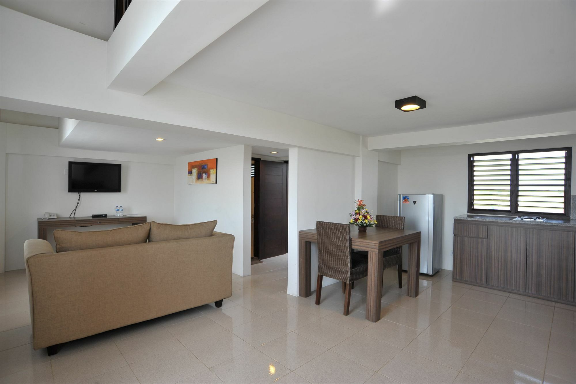 Ganga Hotel & Apartment Denpasar Exteriör bild